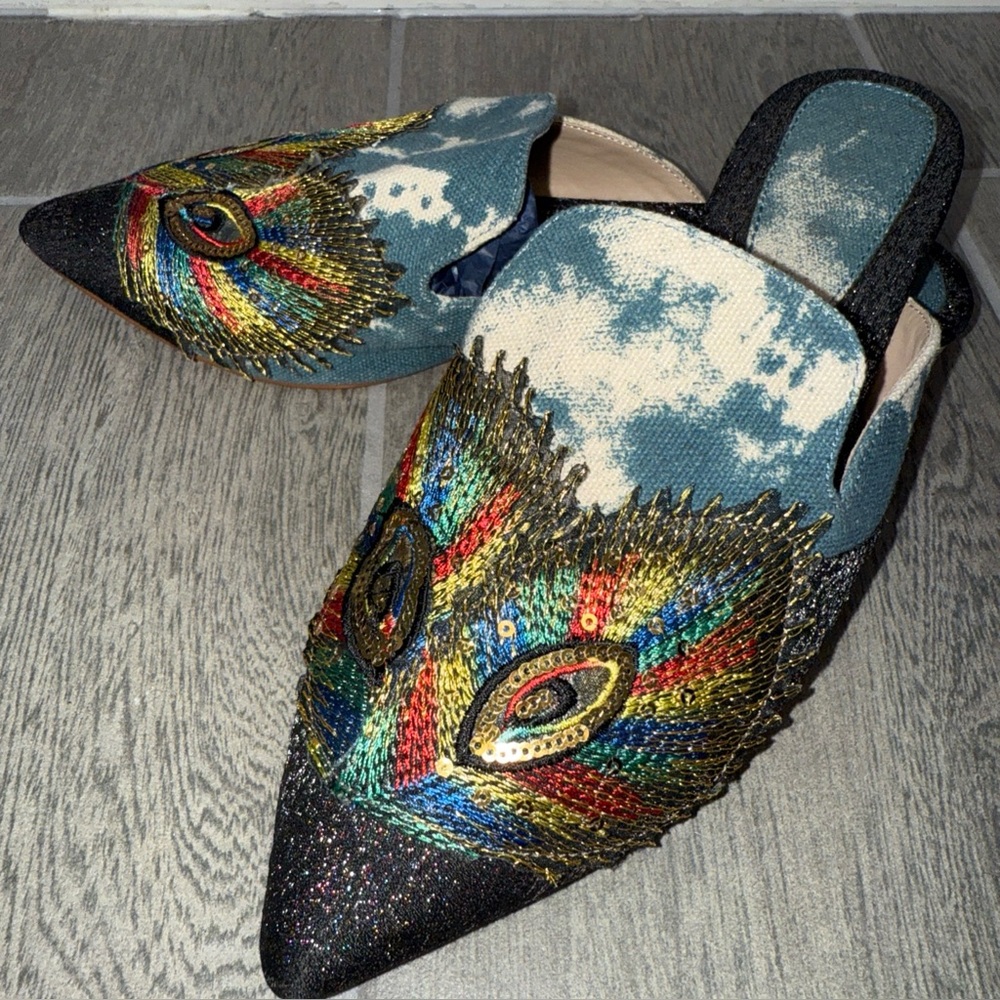 Kurt Geiger Flat Mule Women’s 37( 6) Peacock Feather Embellished Sandals *READ